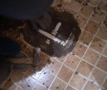 延安市卫生间漏水维修公司为您分享下卫生间渗水如何处理及注意事项